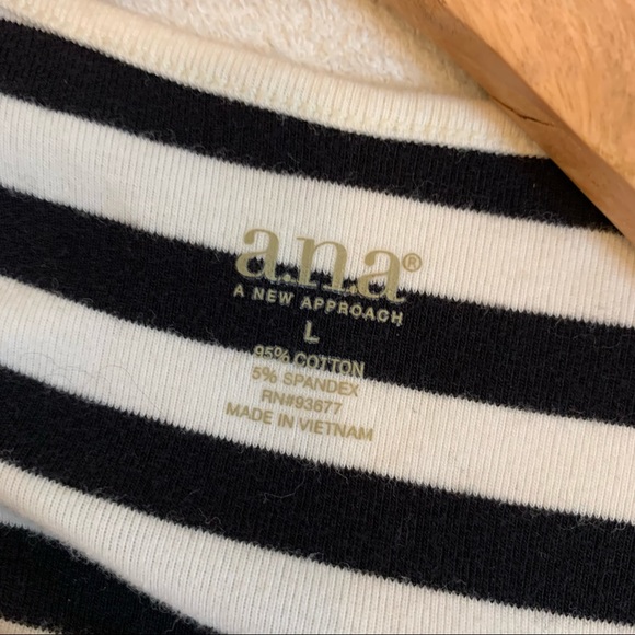 NWOT Womens Striped Sleeveless Top Size L - Picture 4 of 6